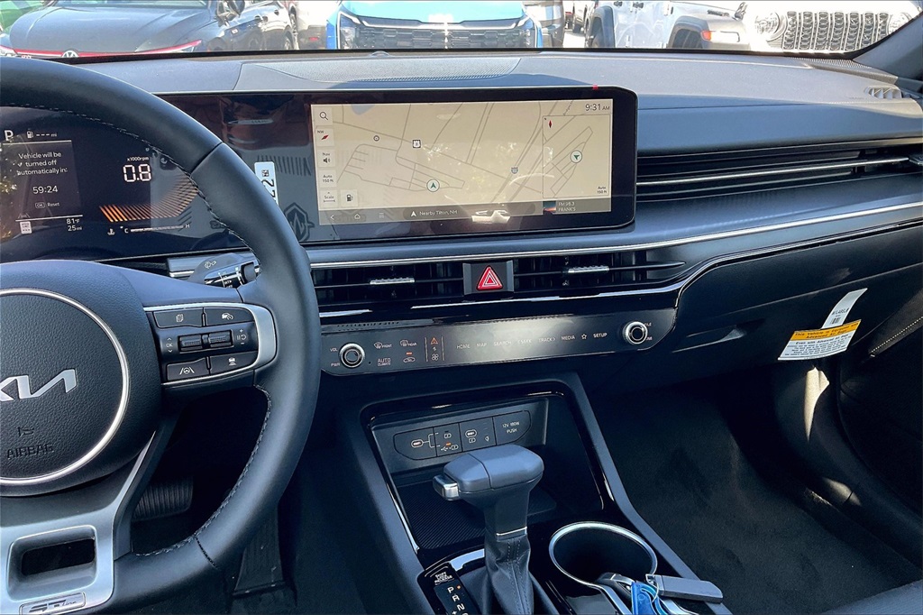 2026 Kia K5 GT-Line - Photo 13