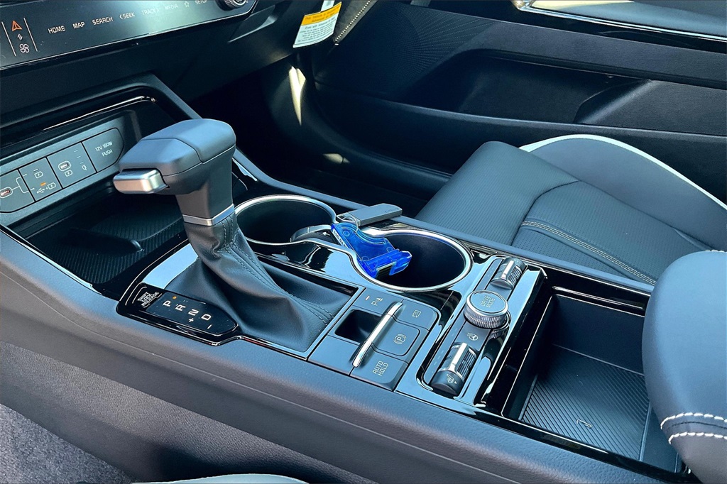 2026 Kia K5 GT-Line - Photo 14