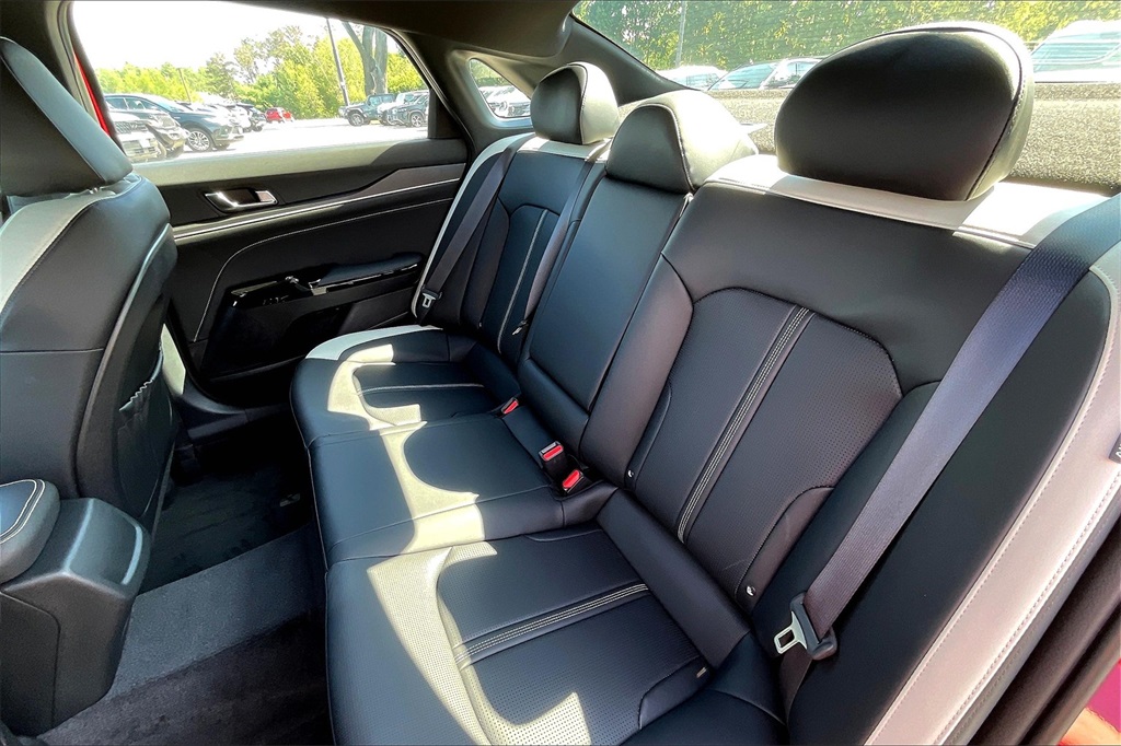 2026 Kia K5 GT-Line - Photo 15