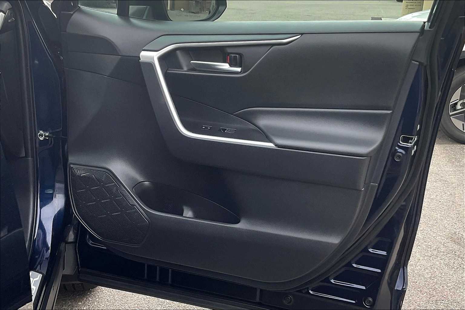 2024 Toyota RAV4 XLE Premium - Photo 12