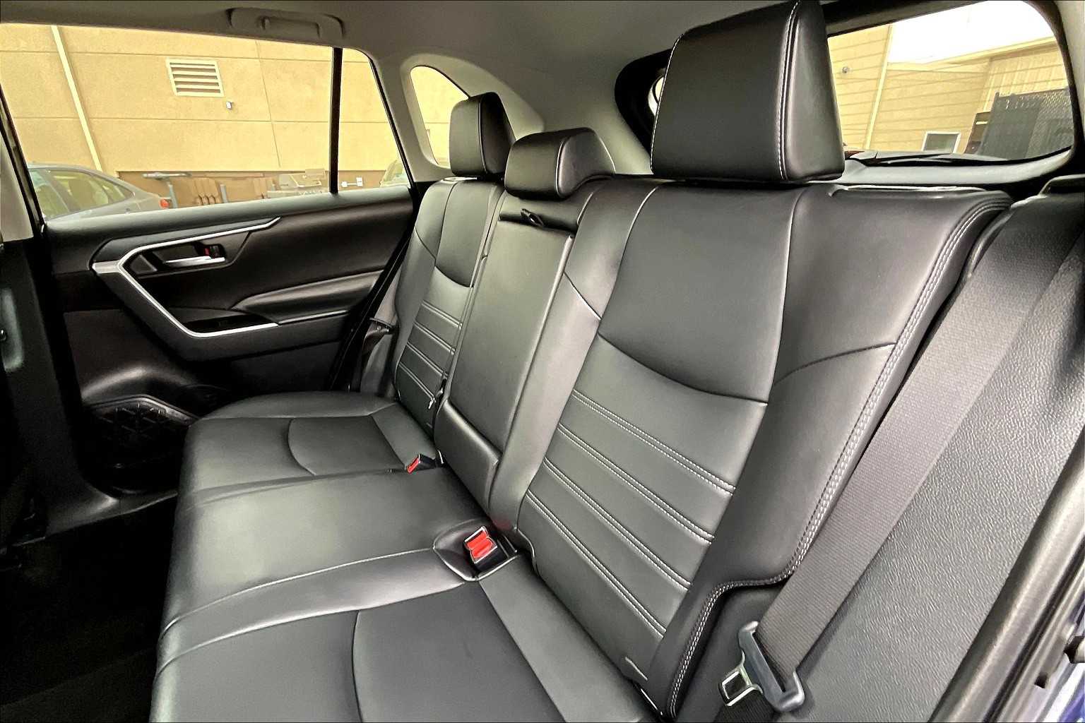 2024 Toyota RAV4 XLE Premium - Photo 15
