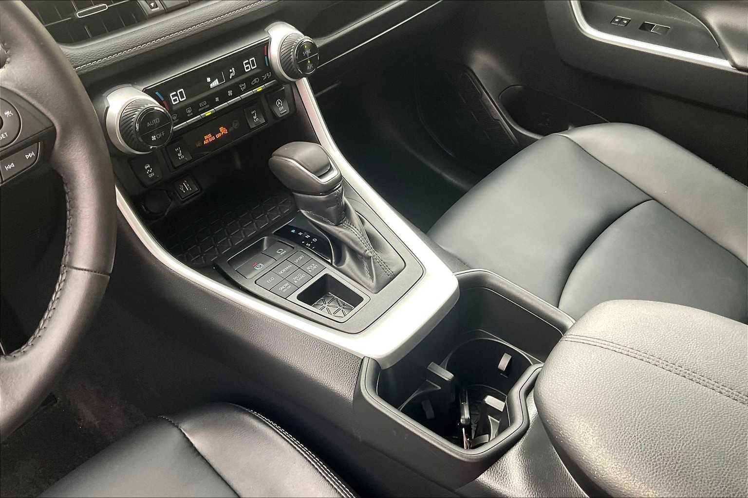 2024 Toyota RAV4 XLE Premium - Photo 20