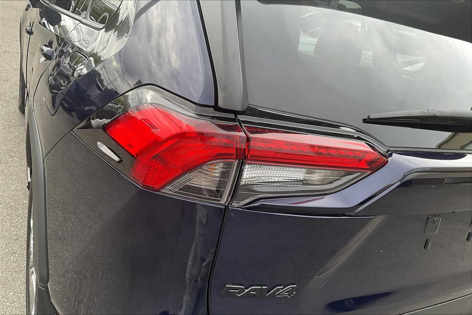 2024 Toyota RAV4 XLE Premium - Photo 34