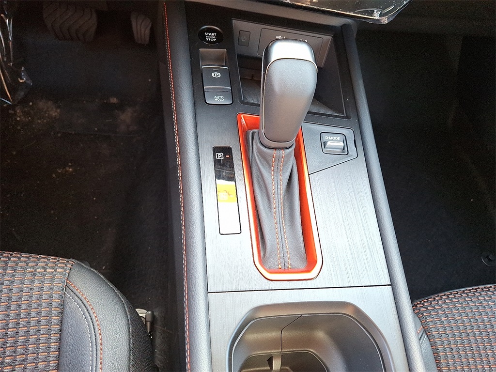 2025 Nissan Kicks SR - Photo 10