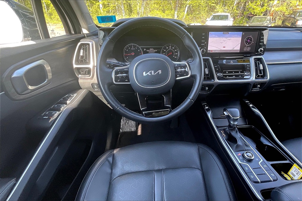 2022 Kia Sorento S - Photo 16