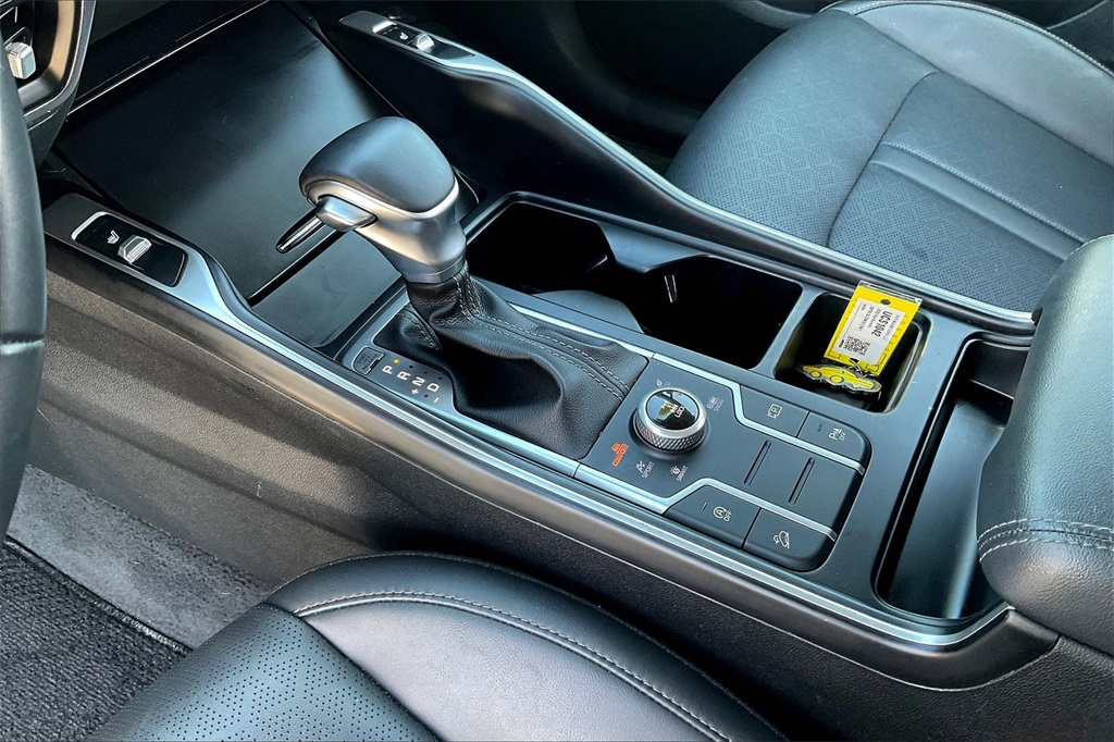 2022 Kia Sorento S - Photo 19