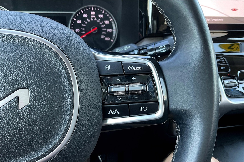 2022 Kia Sorento S - Photo 23