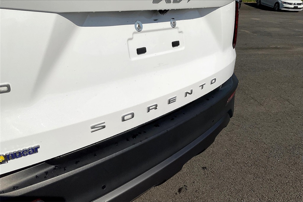 2022 Kia Sorento S - Photo 26