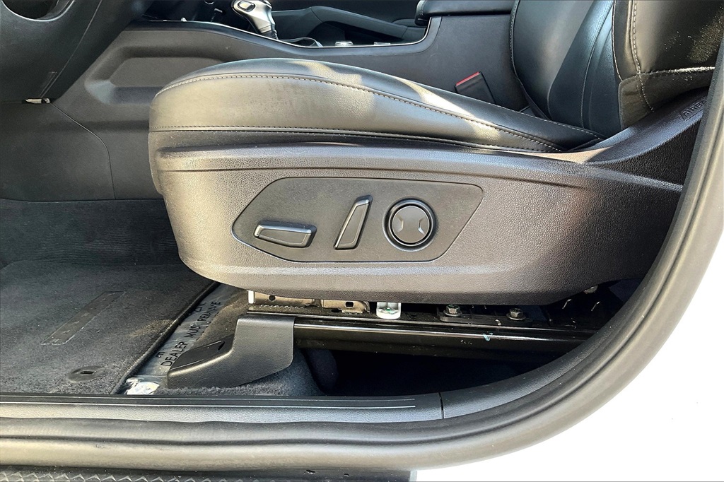 2022 Kia Sorento S - Photo 27