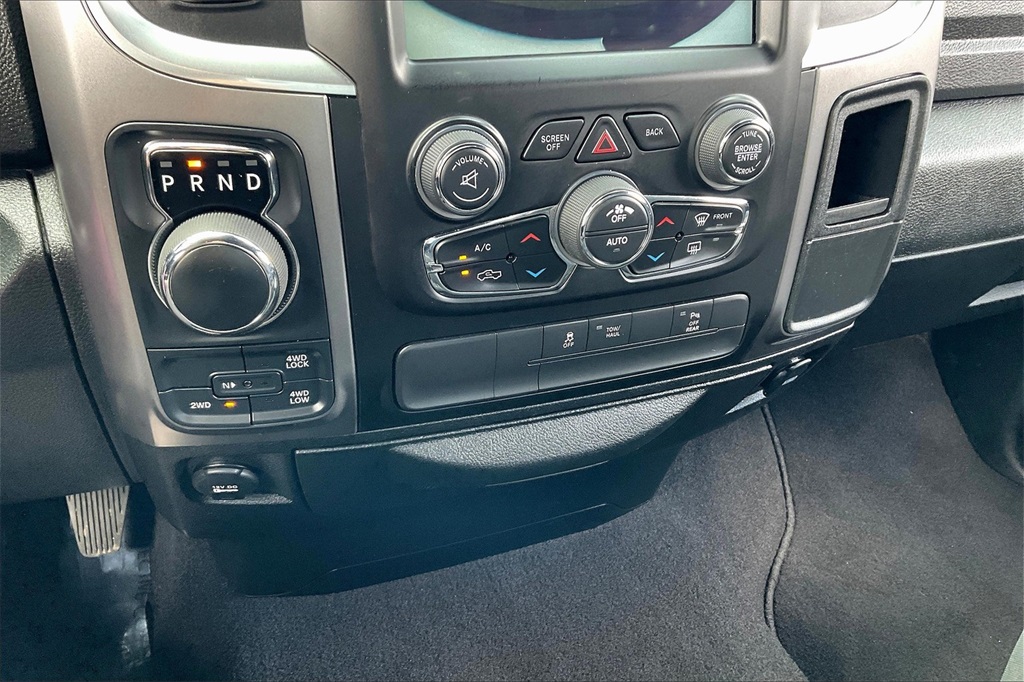 2021 Ram 1500 Classic Warlock - Photo 24