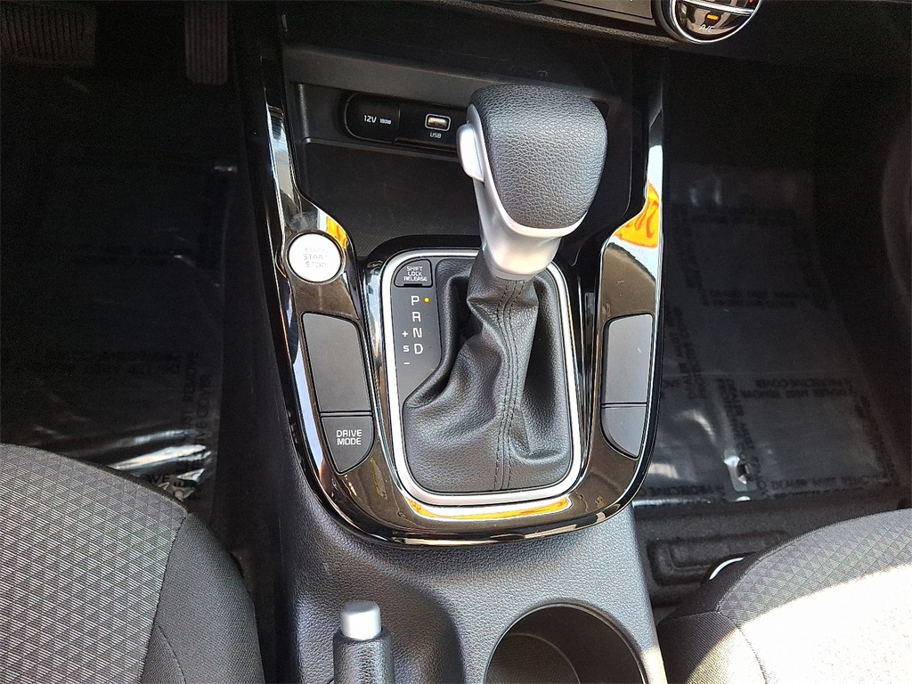 2025 Kia Soul S - Photo 15