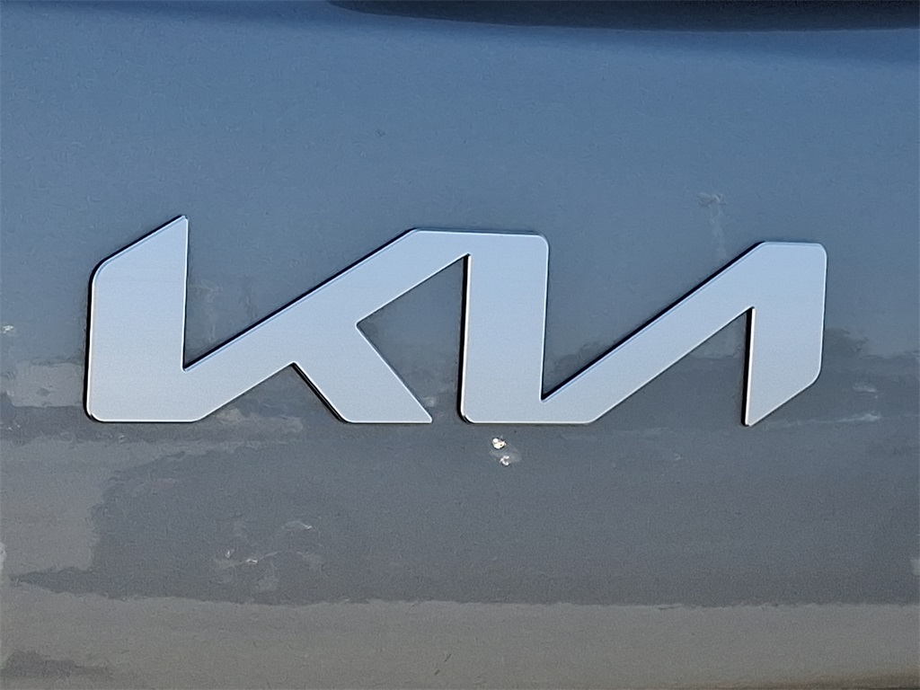 2025 Kia Soul S - Photo 29