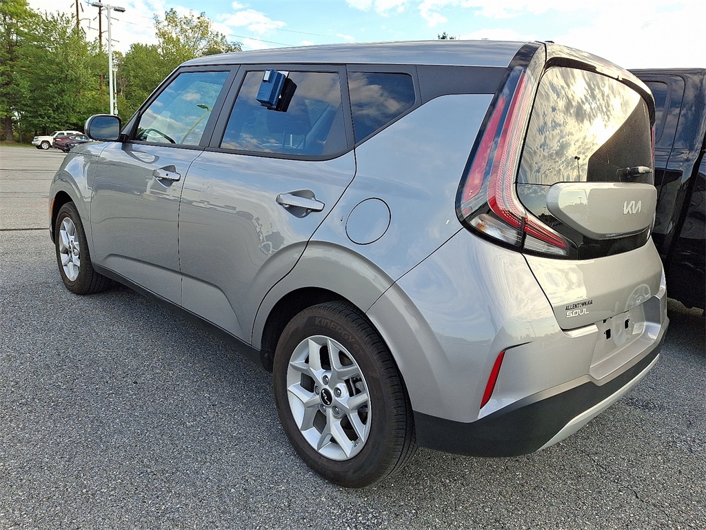 2025 Kia Soul S - Photo 5