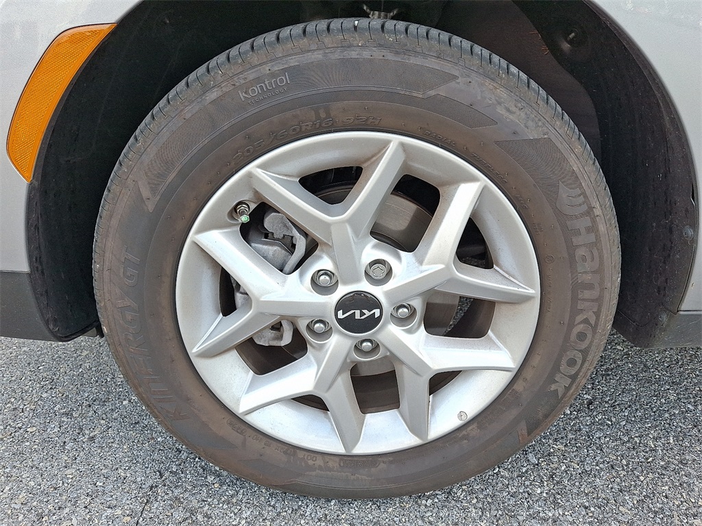 2025 Kia Soul S - Photo 8
