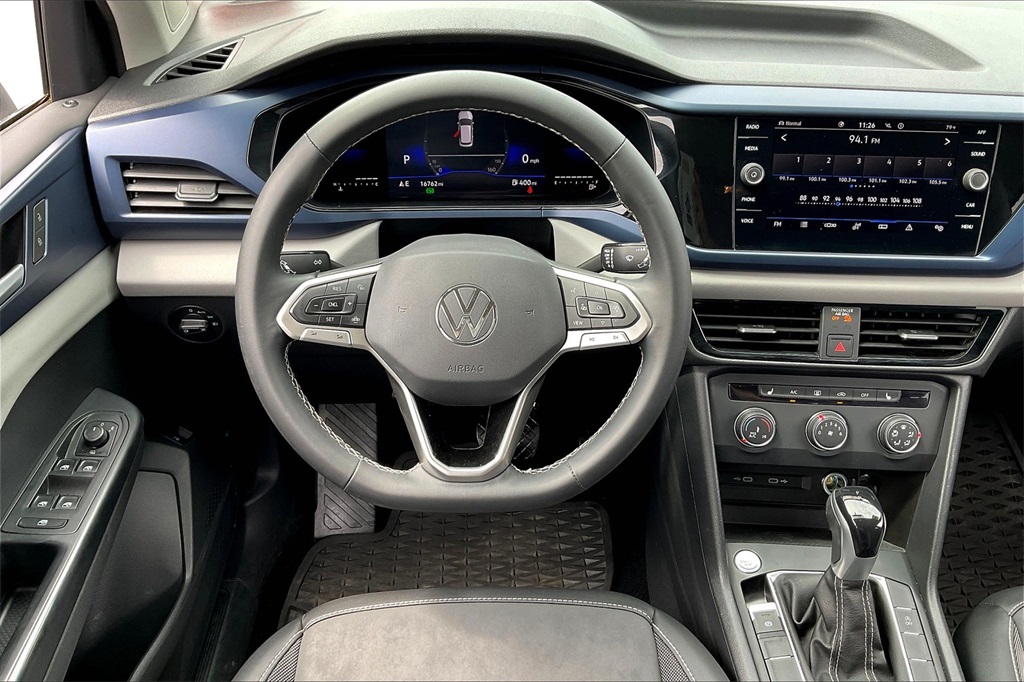 2022 Volkswagen Taos 1.5T SE - Photo 16