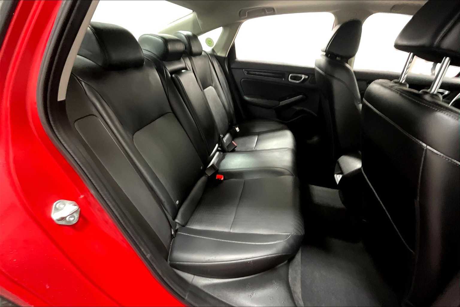 2022 Honda Civic Touring - Photo 16