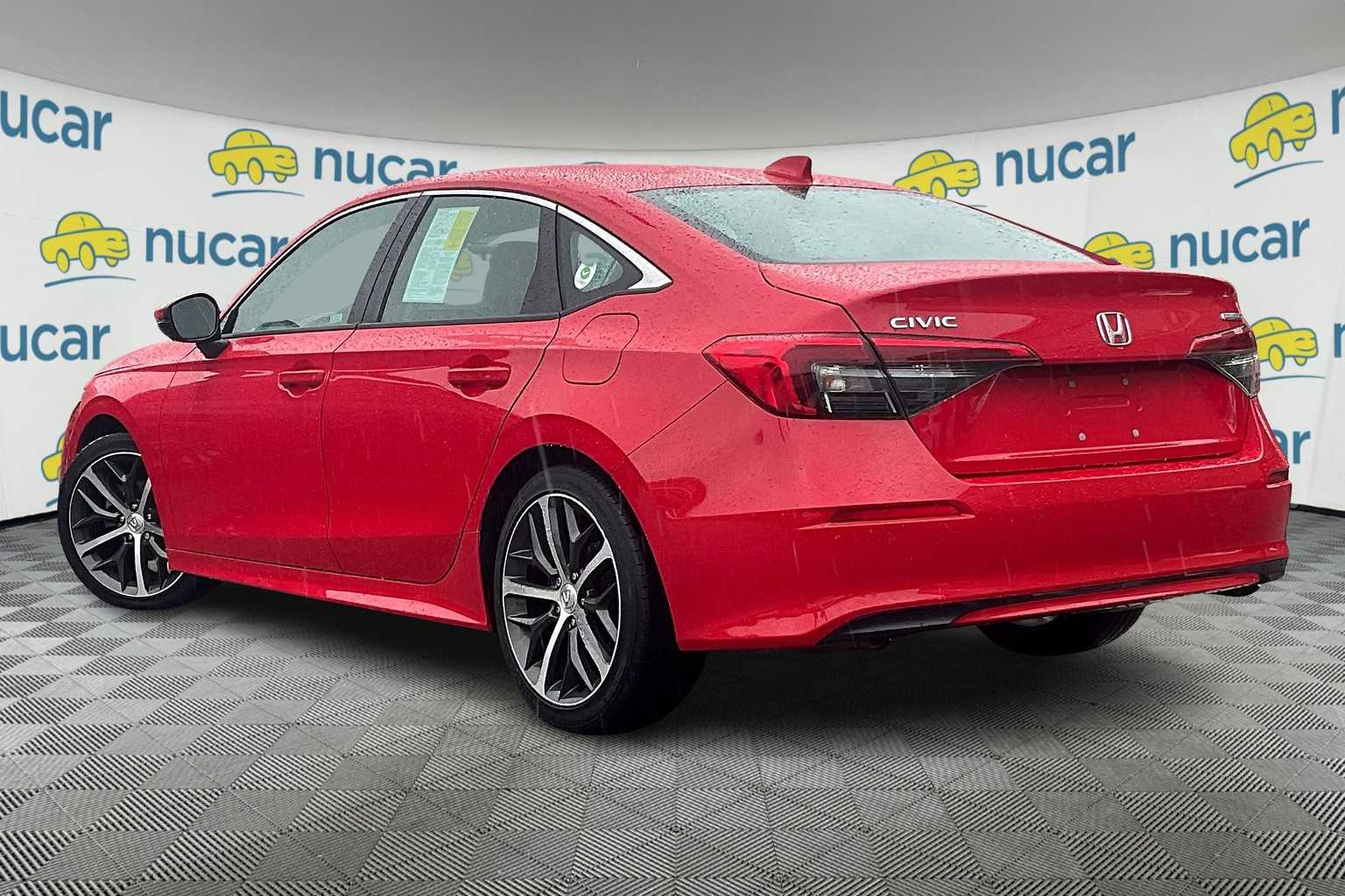 2022 Honda Civic Touring - Photo 4