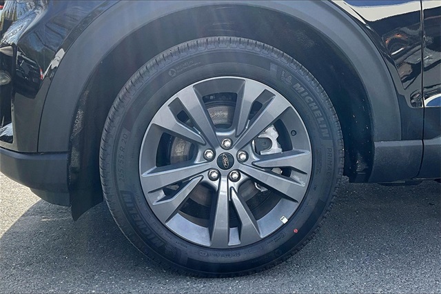 2025 Ford Explorer Active - Photo 13