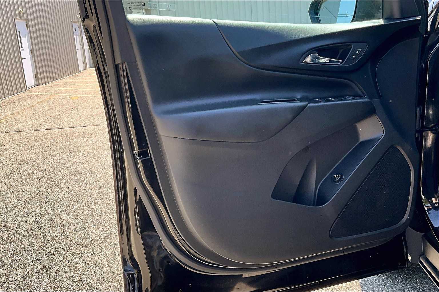 2022 Chevrolet Equinox LT - Photo 9