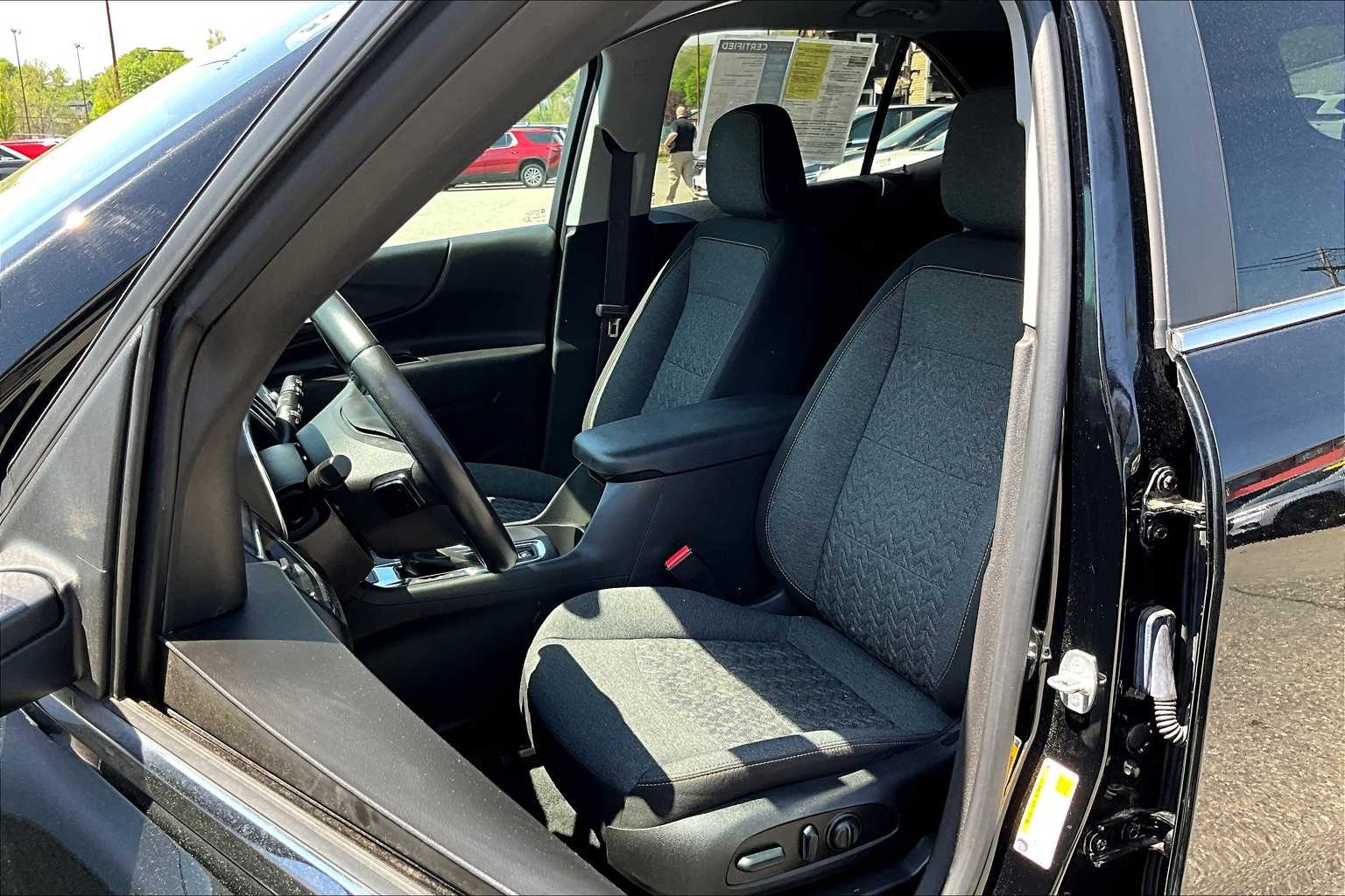 2022 Chevrolet Equinox LT - Photo 10