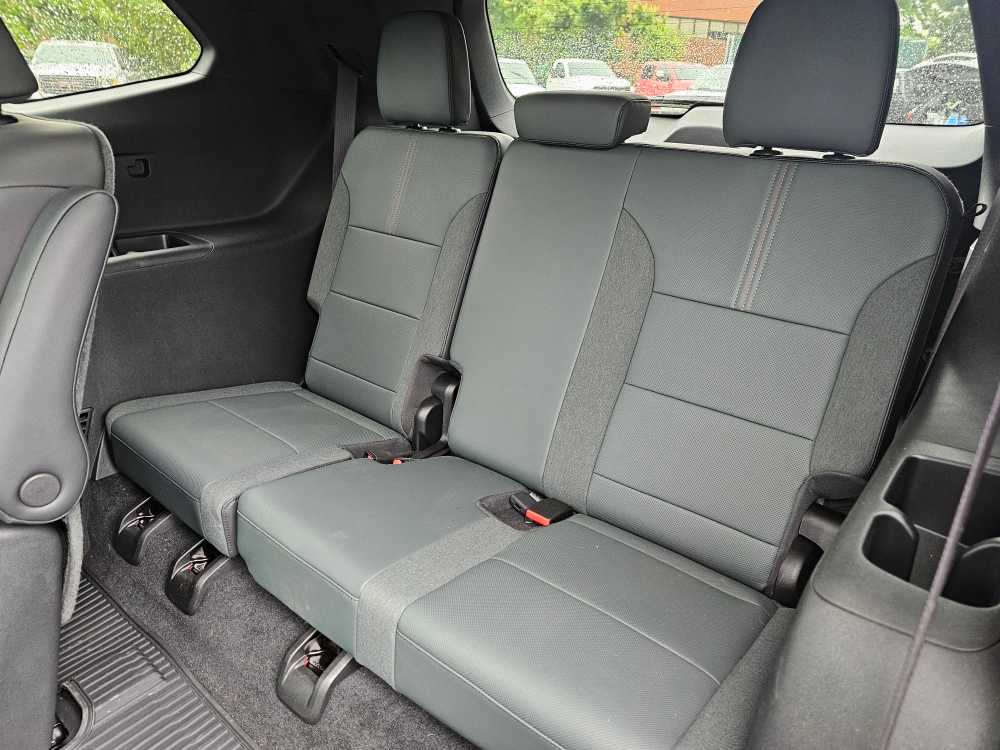 2024 GMC Acadia AWD AT4 - Photo 12
