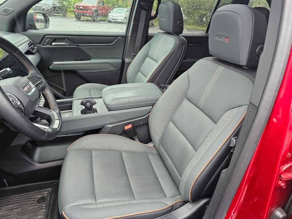 2024 GMC Acadia AWD AT4 - Photo 14