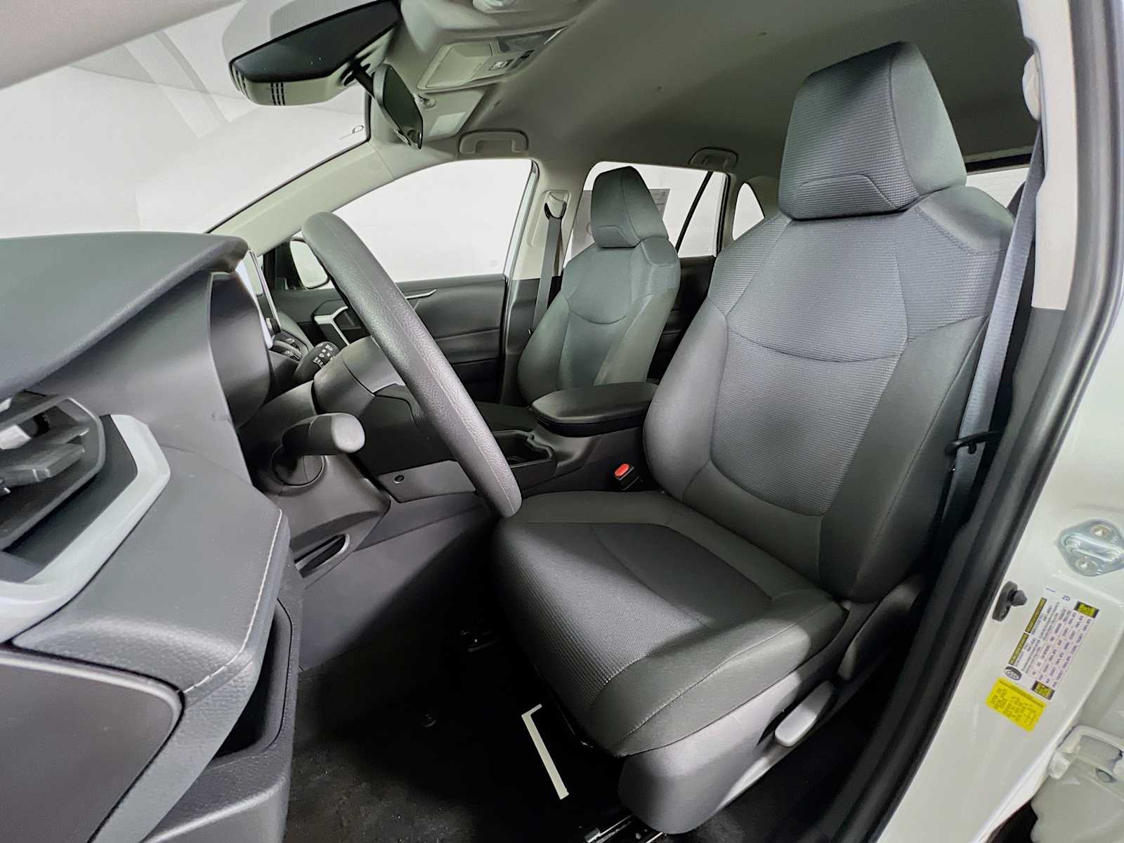 2025 Toyota RAV4 LE - Photo 12
