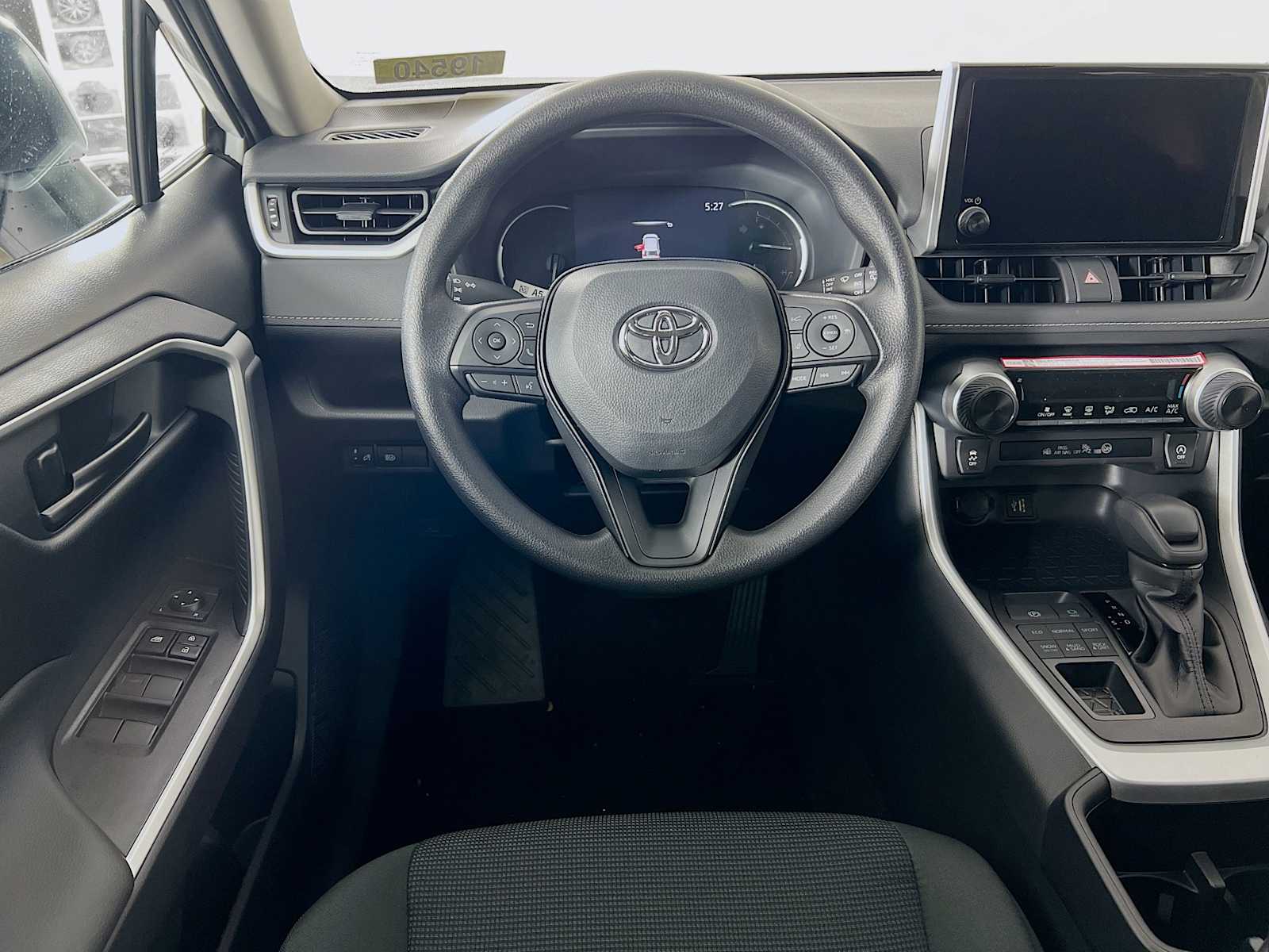2025 Toyota RAV4 LE - Photo 15