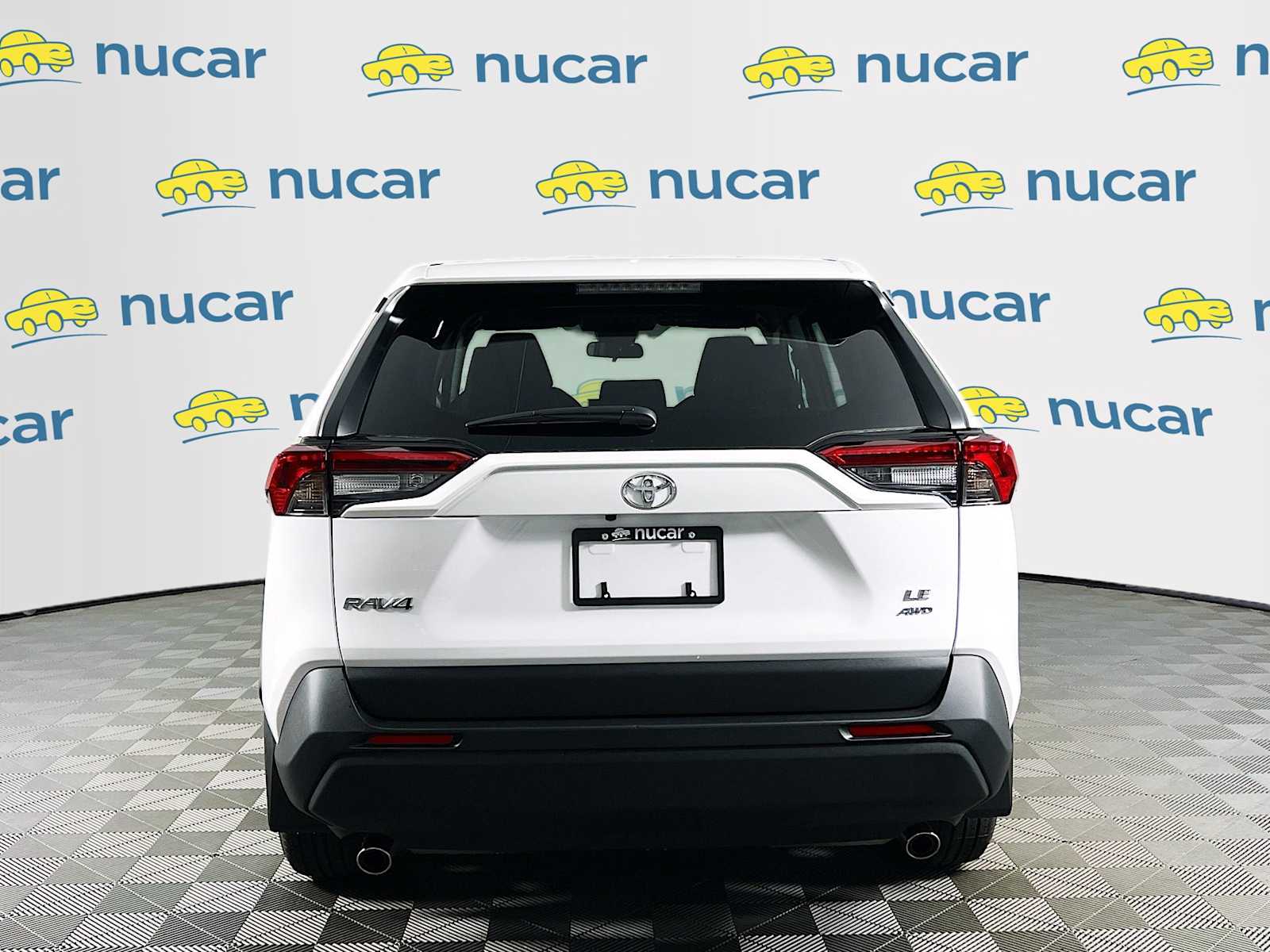 2025 Toyota RAV4 LE - Photo 5