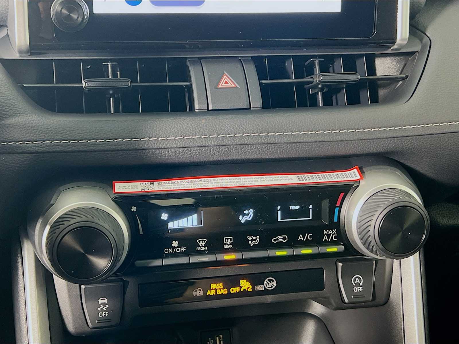 2025 Toyota RAV4 LE - Photo 10