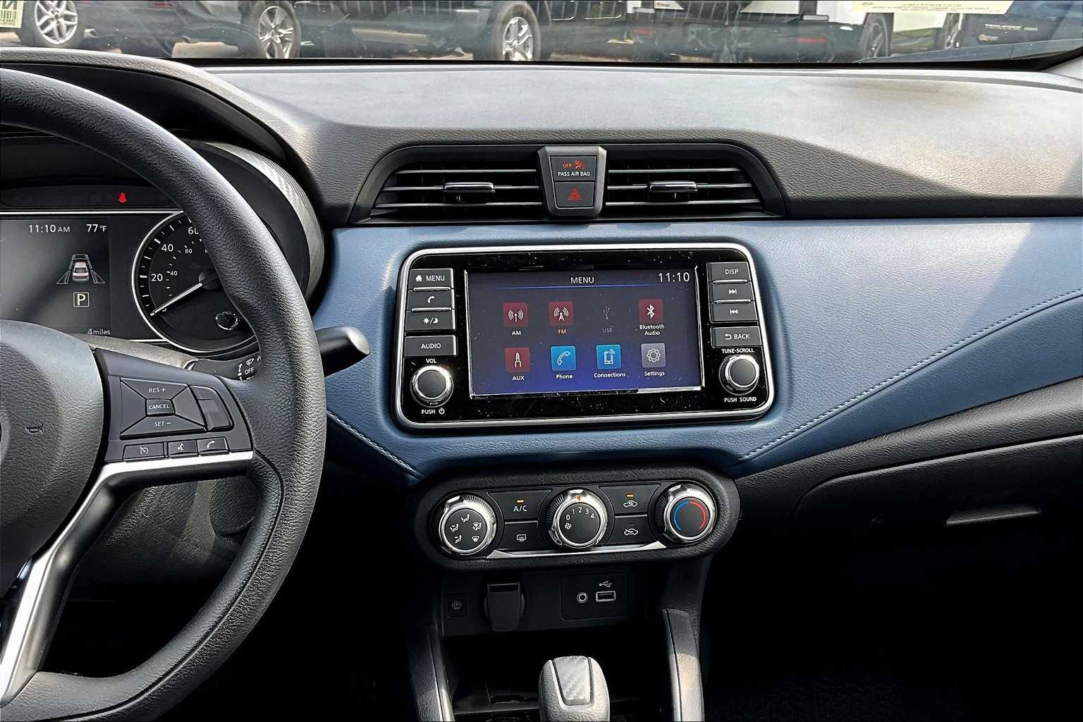 2025 Nissan Versa SV - Photo 13