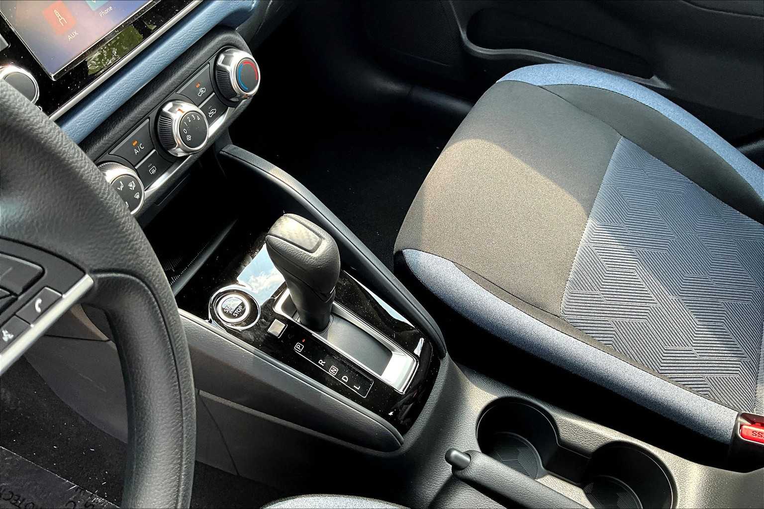 2025 Nissan Versa SV - Photo 14