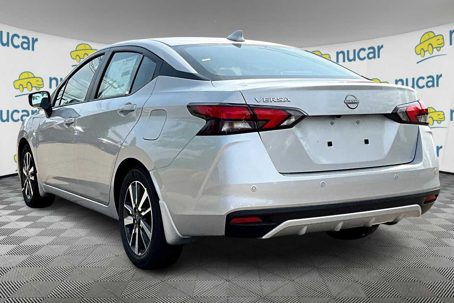 2025 Nissan Versa SV - Photo 5