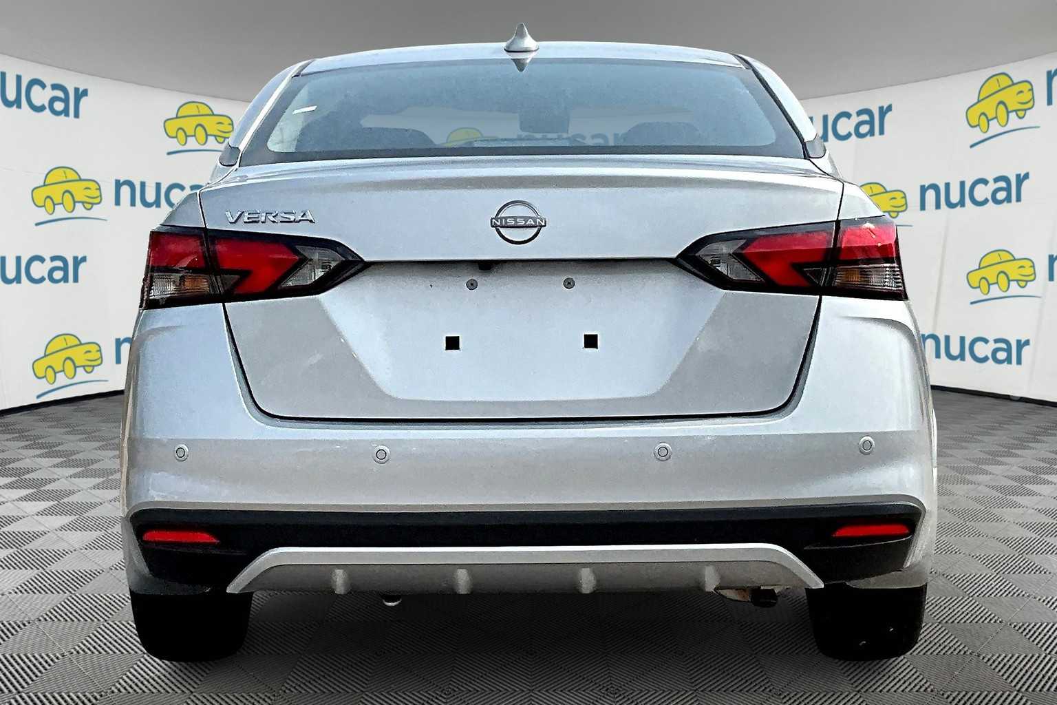 2025 Nissan Versa SV - Photo 6