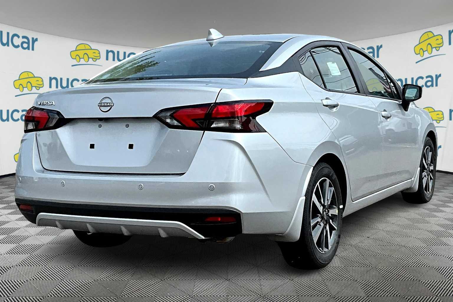 2025 Nissan Versa SV - Photo 7