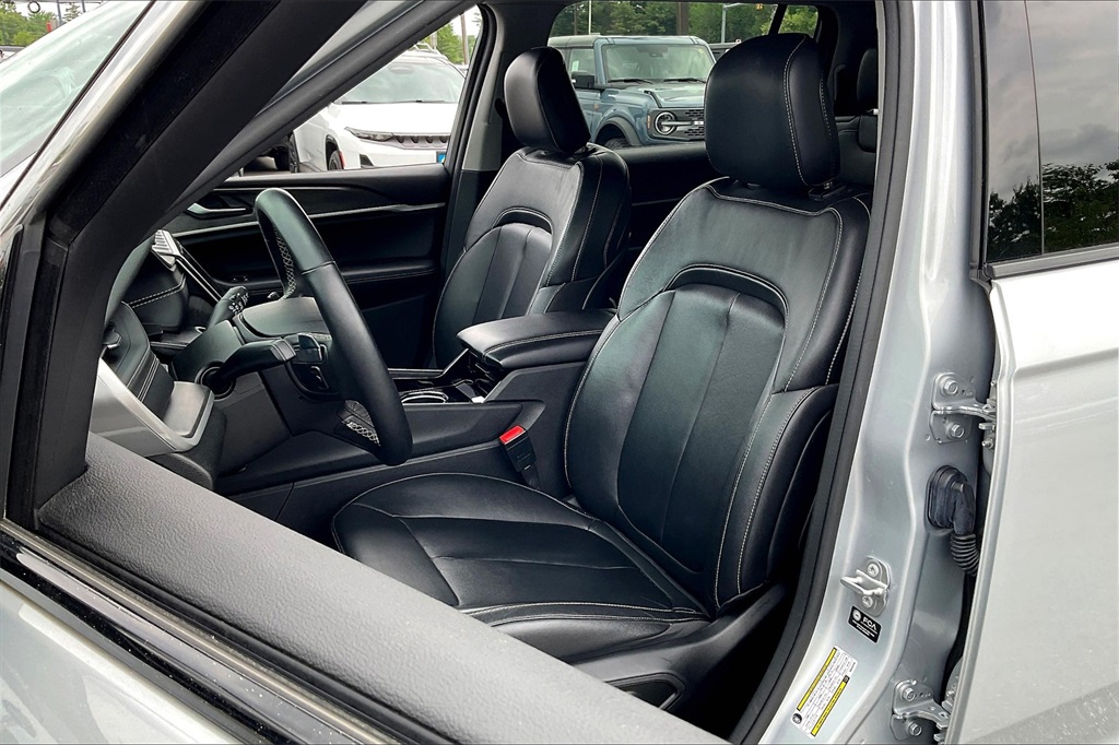 2022 Jeep Grand Cherokee L Limited - Photo 9