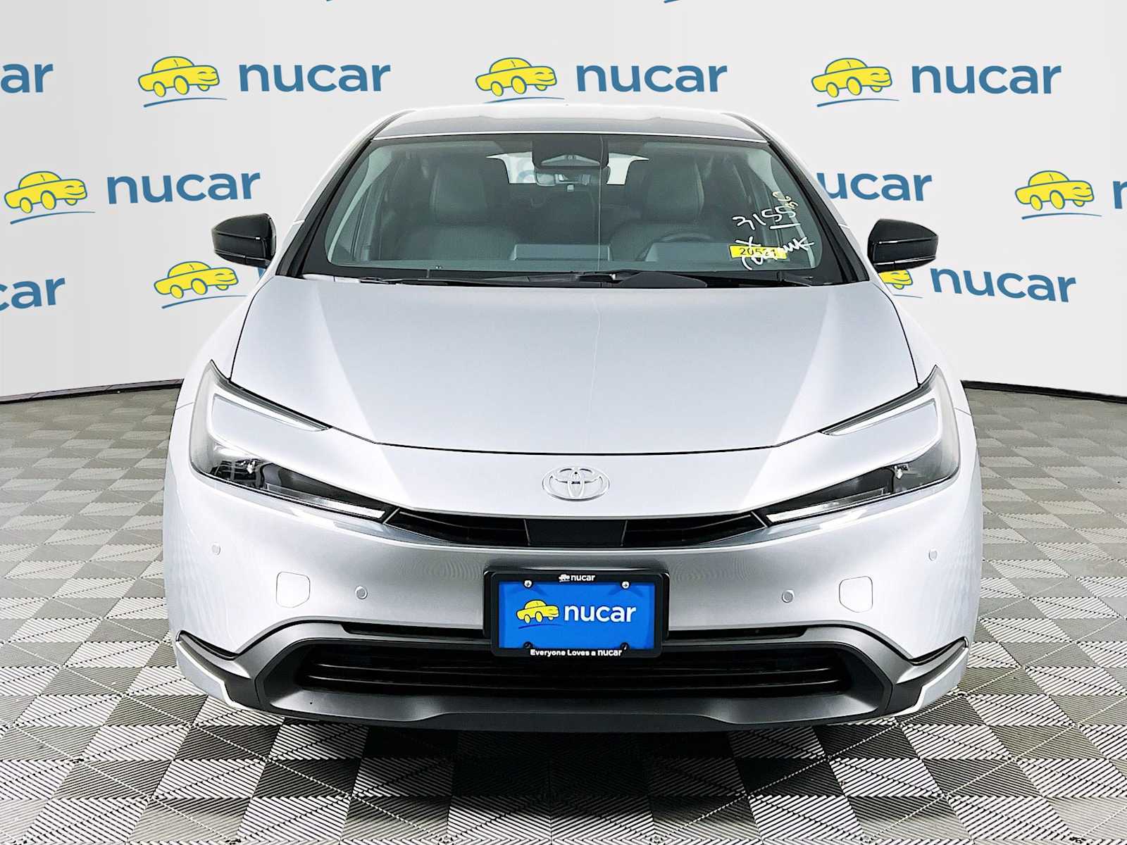 2026 Toyota Prius LE - Photo 2