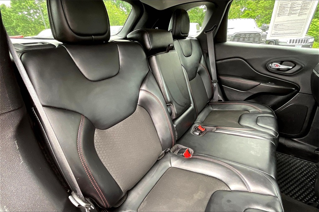 2021 Jeep Cherokee Trailhawk - Photo 15