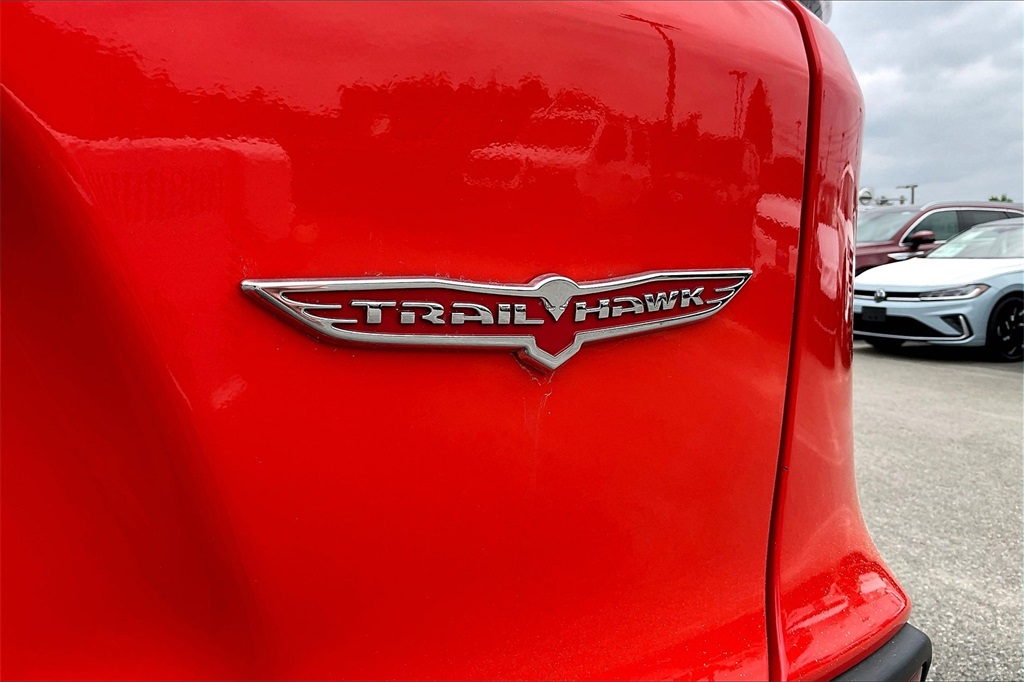 2021 Jeep Cherokee Trailhawk - Photo 26