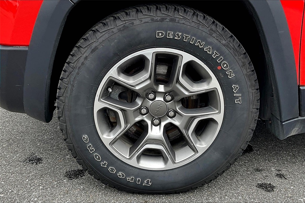 2021 Jeep Cherokee Trailhawk - Photo 7