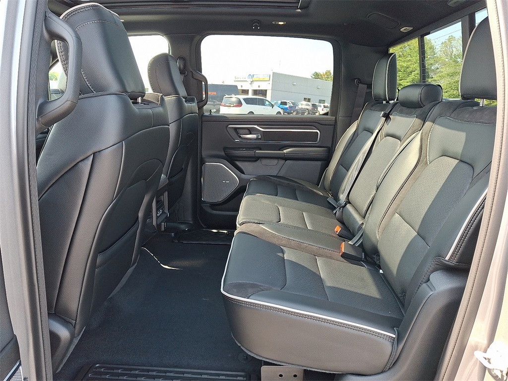 2026 Ram 1500 Laramie - Photo 6