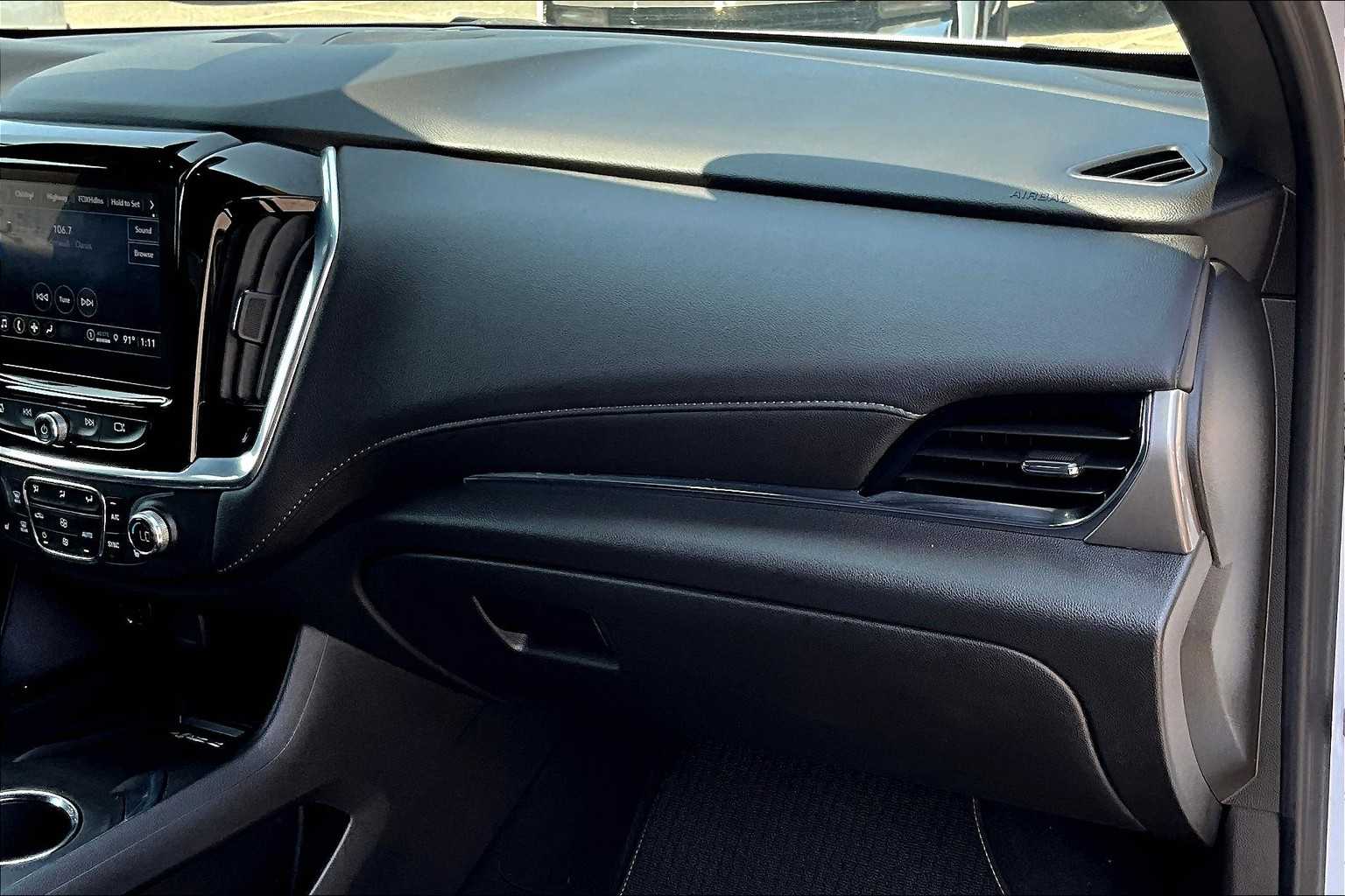 2022 Chevrolet Traverse LT Cloth - Photo 13