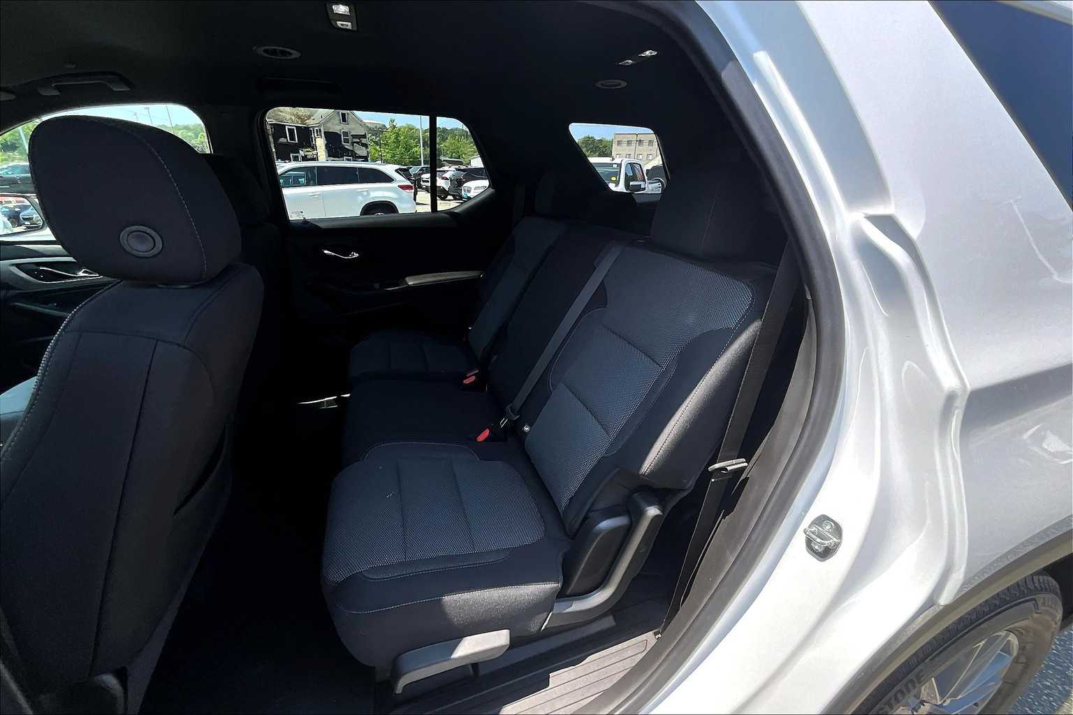 2022 Chevrolet Traverse LT Cloth - Photo 15