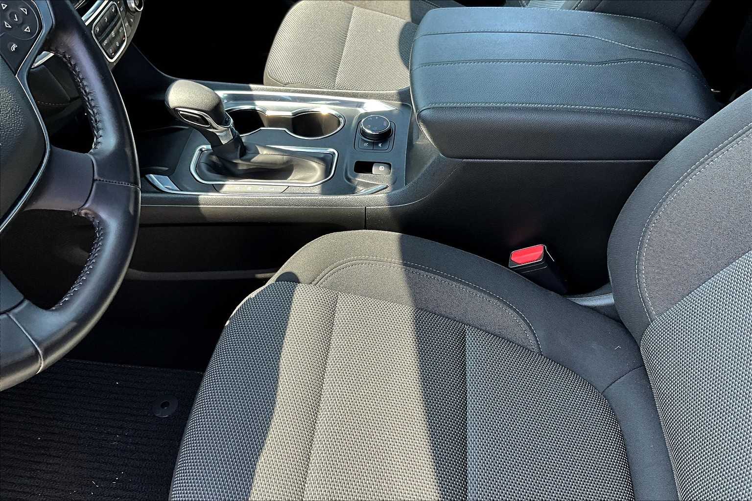2022 Chevrolet Traverse LT Cloth - Photo 21