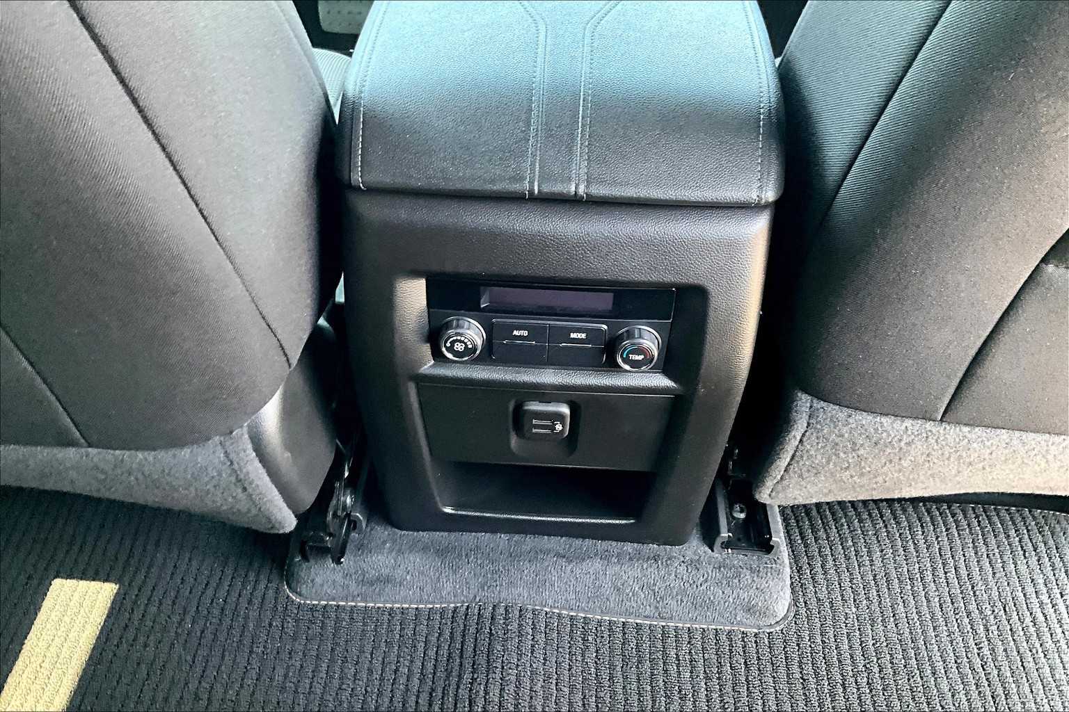 2022 Chevrolet Traverse LT Cloth - Photo 27