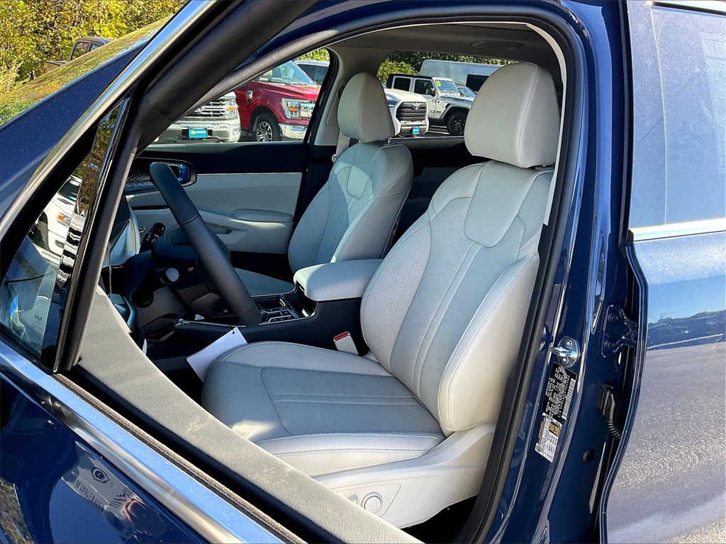 2026 Kia Sorento S - Photo 11