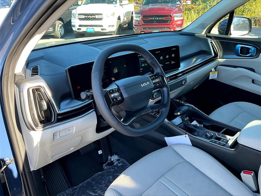 2026 Kia Sorento S - Photo 9