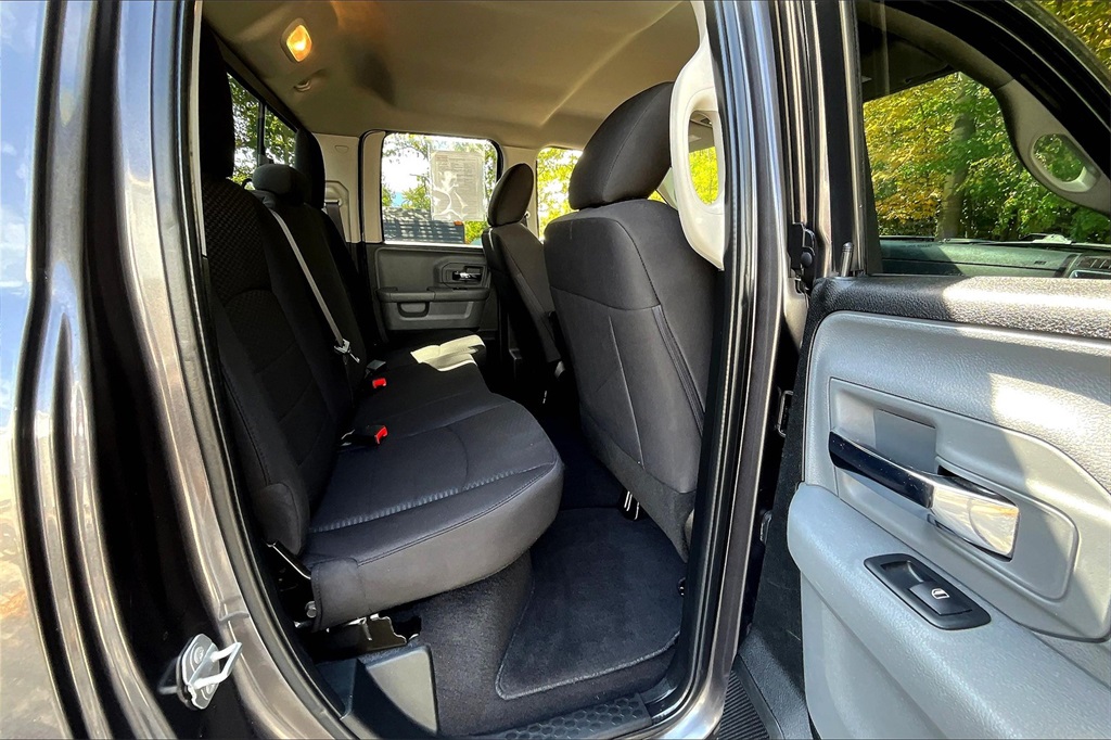 2019 Ram 1500 Classic Warlock - Photo 16