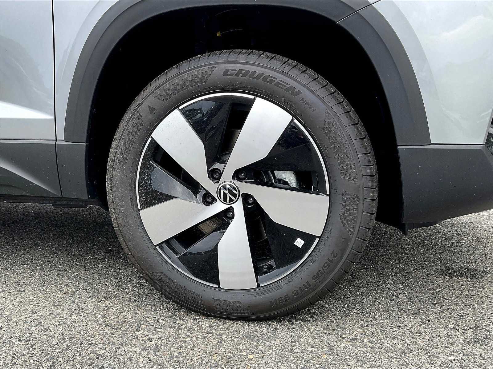 2025 Volkswagen Taos S - Photo 8