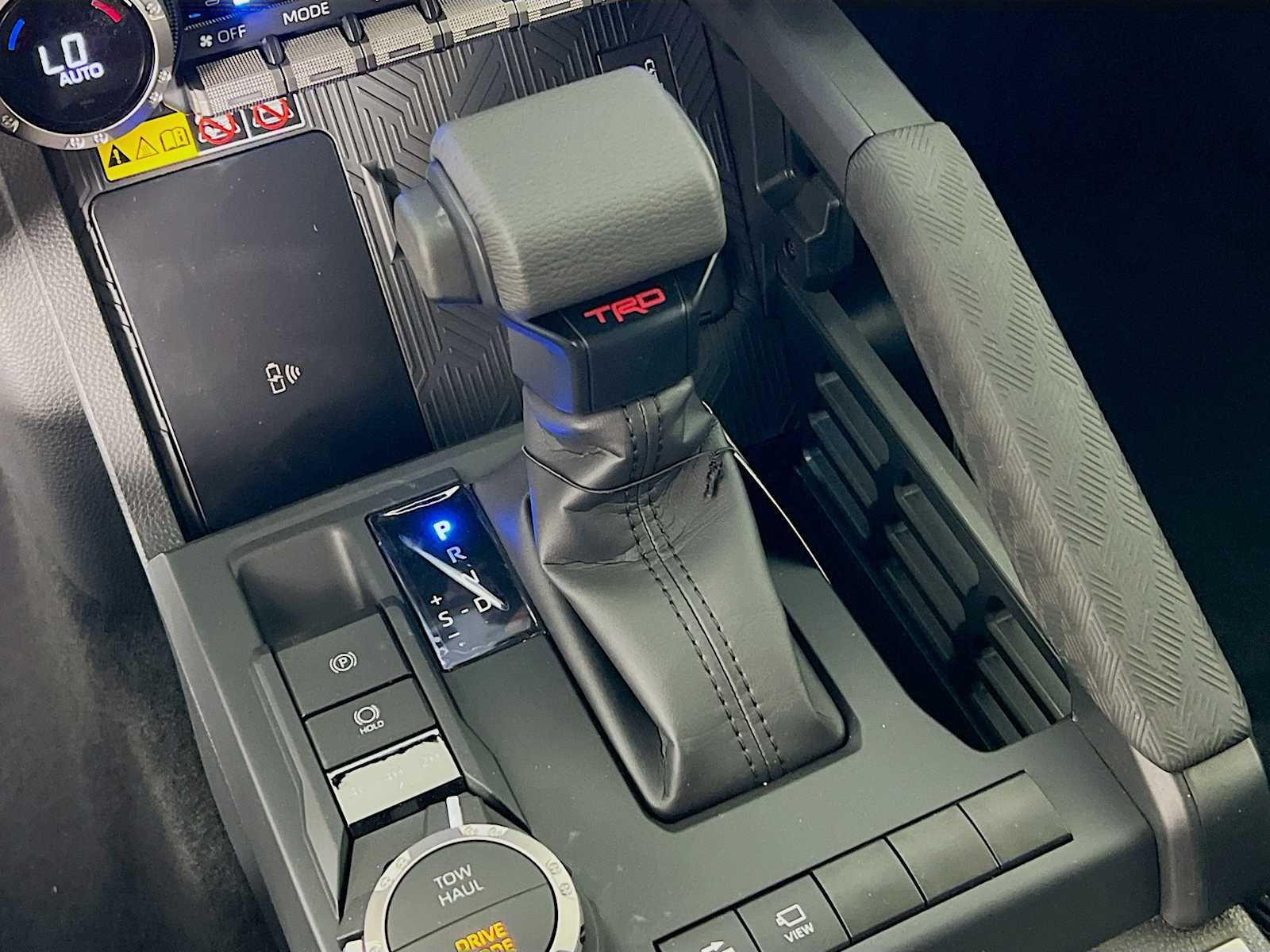 2025 Toyota Tacoma TRD Sport Hybrid - Photo 11